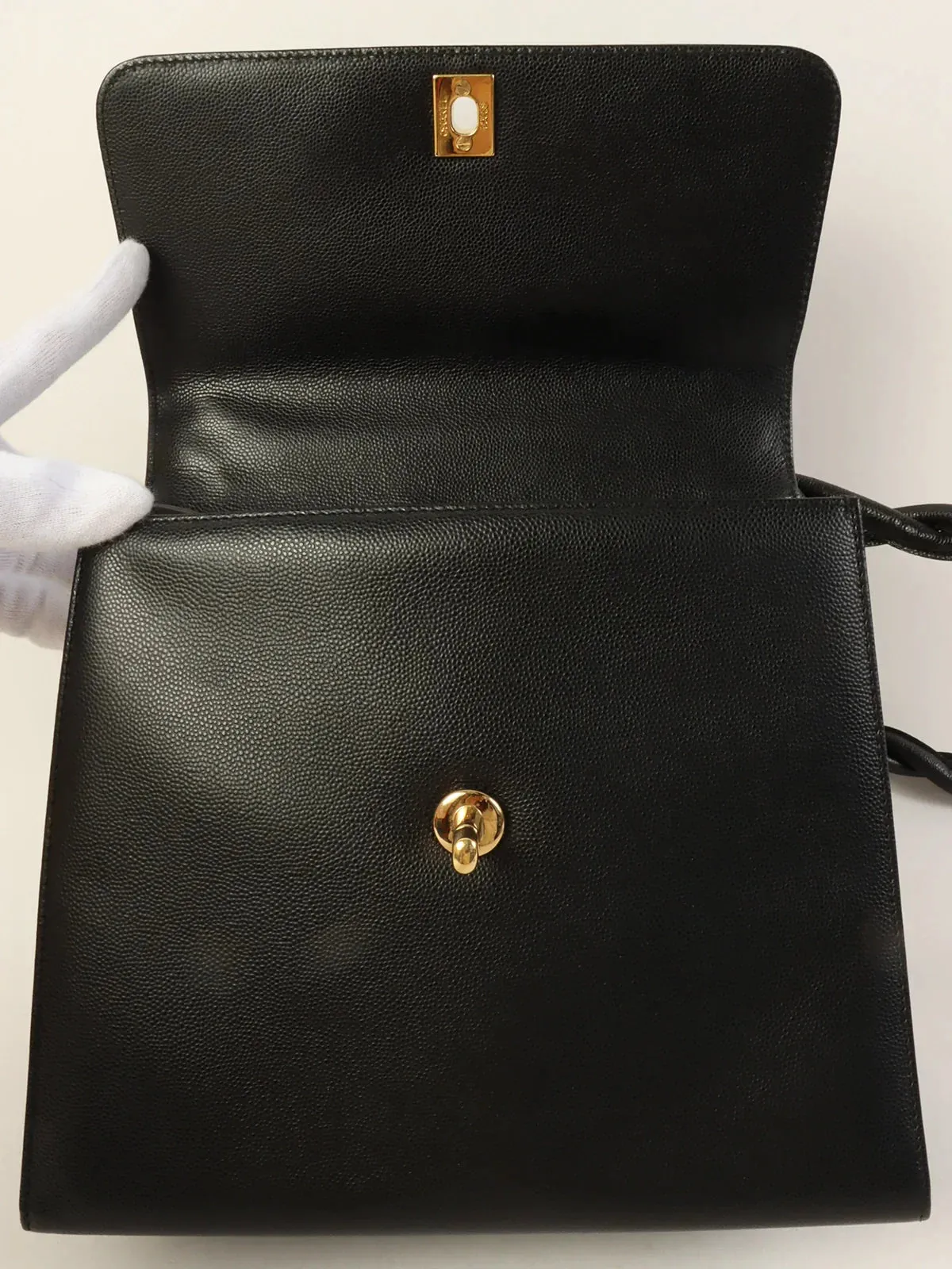 CHANEL Around 1998 Made Caviar Skin Turn-Lock Twist Shoulder Bag Black