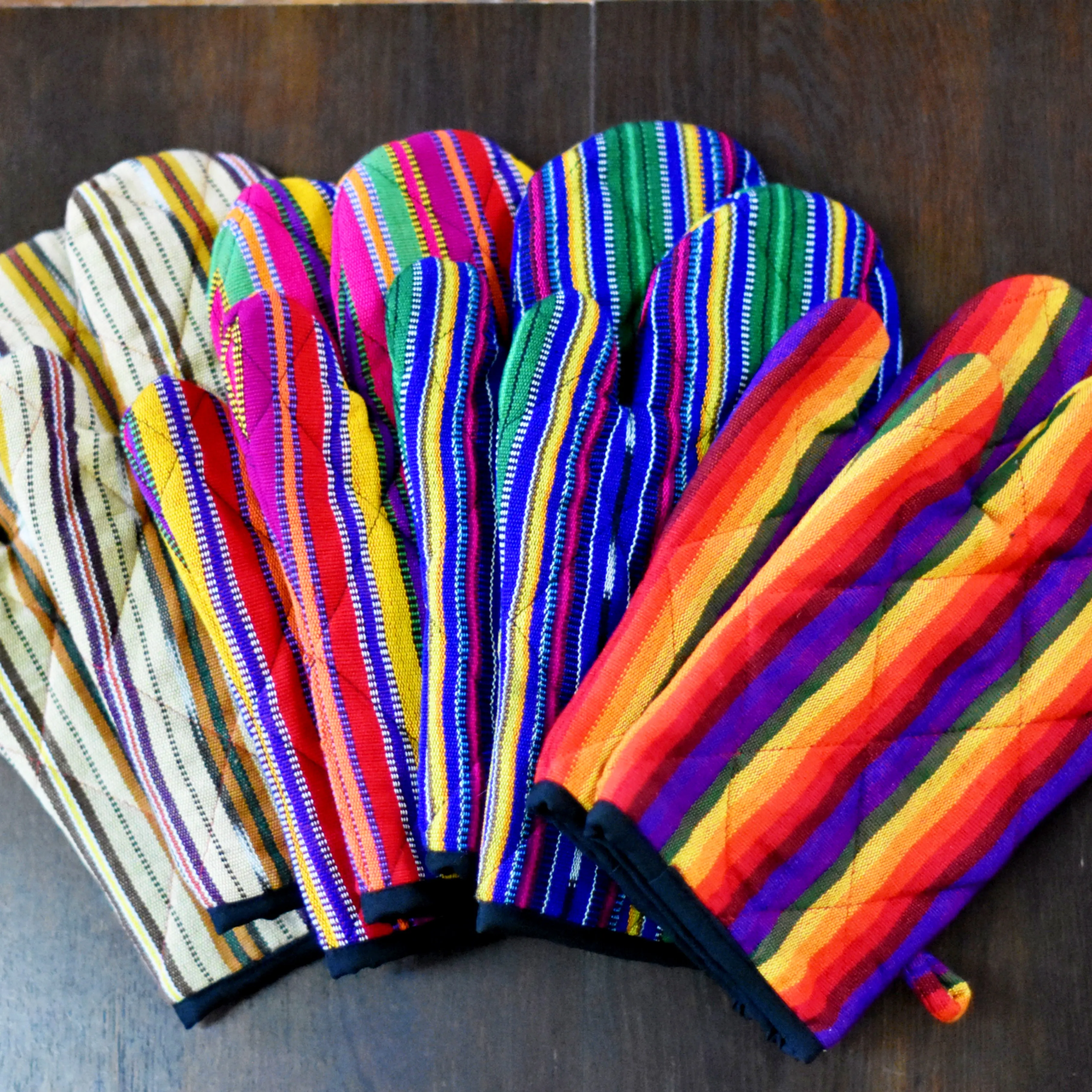 Set of 2 Matching Guatemalan Oven Mitts
